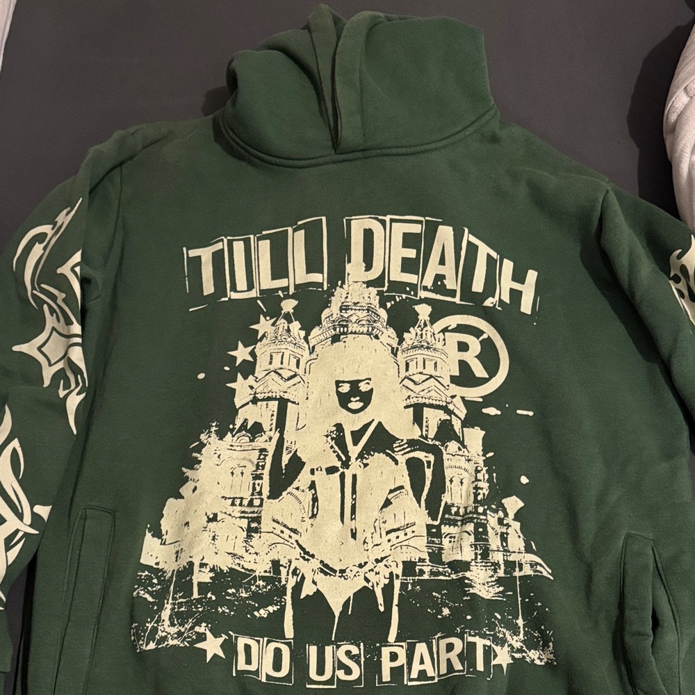Green Graphic Men's Sweater